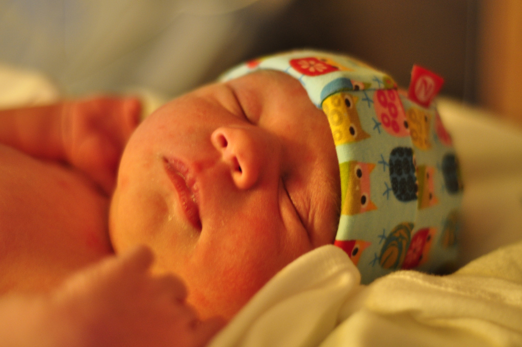 Έρευνα: Γιατί δεν πειράζει να κλαίει το μωρό πριν κοιμηθεί