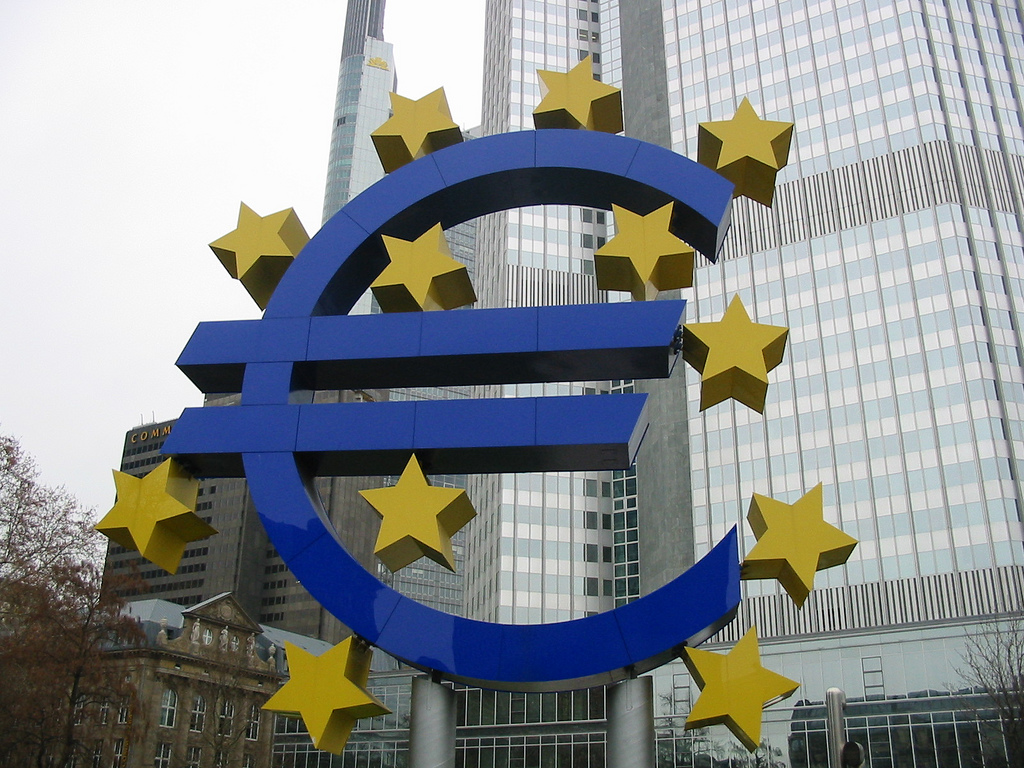 Καθηγητές και επιχειρηματίες της Γερμανίας στράφηκαν κατά της ΕΚΤ