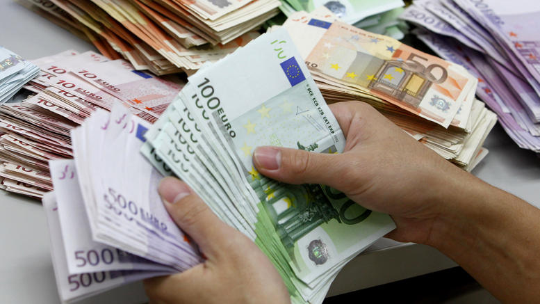 Ελλάδα: κινδυνεύει να χάσει χρήματα για τη διαφθορά!