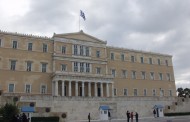 Οι Βρυξέλλες πιέζουν την Αθήνα να εφαρμόσει πιο γρήγορα το Μνημόνιο μετά το Brexit