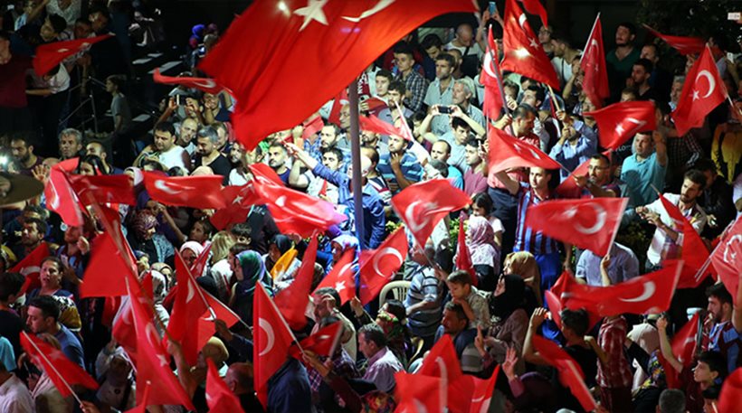 Τουρκία: Διαδηλώσεις κατά του πραξικοπήματος ενώ ο Ερντογάν 