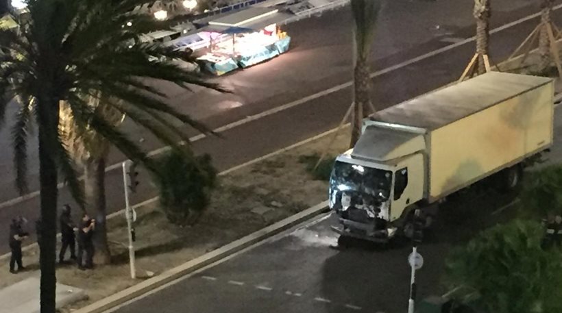 Δείτε βίντεο: Η πορεία του φορτηγού που σκόρπισε το θάνατο στη Νίκαια