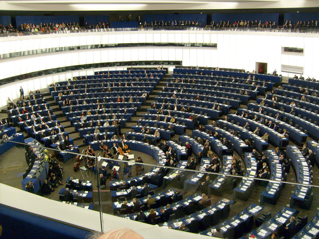 Ευρωπαϊκό Κοινοβούλιο: Για ποιες χώρες συζητείται κατάργηση της ταξιδιωτικής βίζας