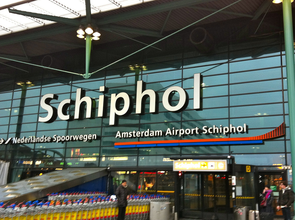 Άμστερνταμ: Σε κατάσταση συναγερμού το αεροδρόμιο Schiphol για τρομοκρατικό 