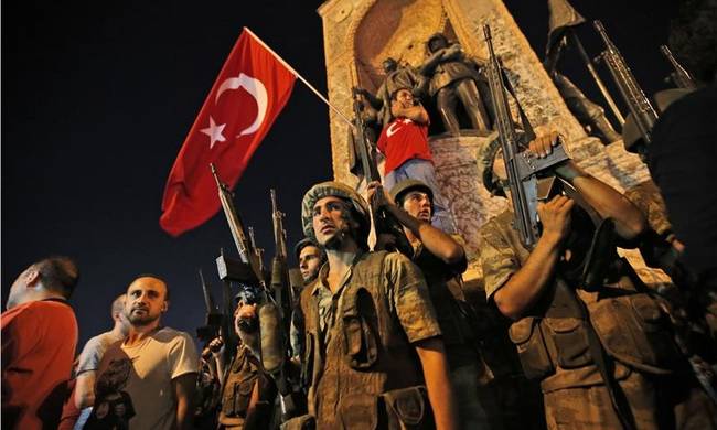 Πραξικόπημα Τουρκία: Λεπτό προς λεπτό όλες οι εξελίξεις που συγκλόνισαν τη χώρα
