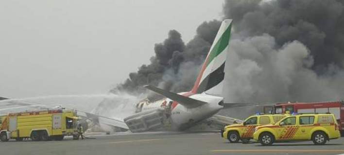 Νεκρός ένας Πυροσβέστης στο αεροδρόμιο του Ντουμπάι