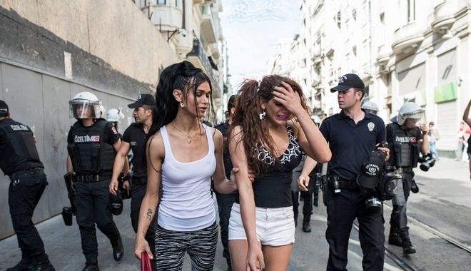 Τουρκία: Ποια ήταν η τρανς σύμβολο που βίασαν και έκαψαν