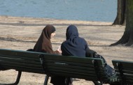 Γερμανία: Μειονεκτούν στην εύρεση εργασίας οι γυναίκες που φοράνε μαντήλα
