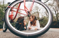 COCOMAT: Κάνε ποδήλατο με το μαξιλάρι σου στη Γερμανία