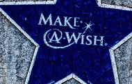 Έλληνας δωρίζει παιδικά μενού για τη Make-A-Wish Foundation