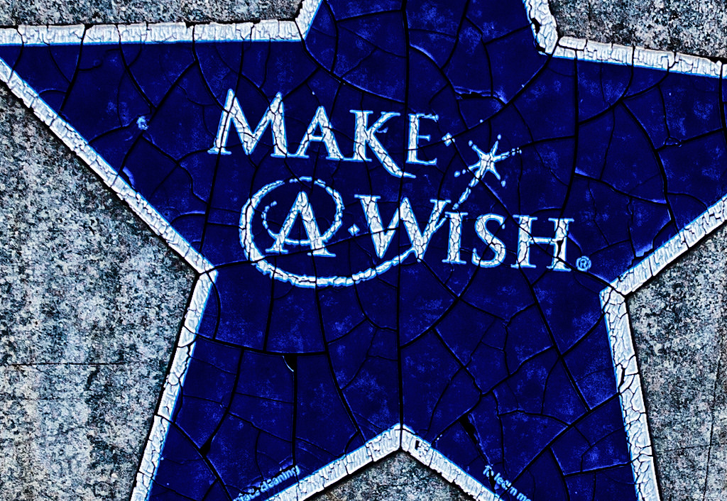 Έλληνας δωρίζει παιδικά μενού για τη Make-A-Wish Foundation