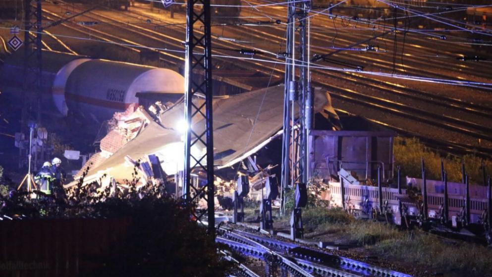 Leipzig: Φορτωμένο τρένο έπεσε σε Σταθμό Εργασίας - 1 Τραυματίας