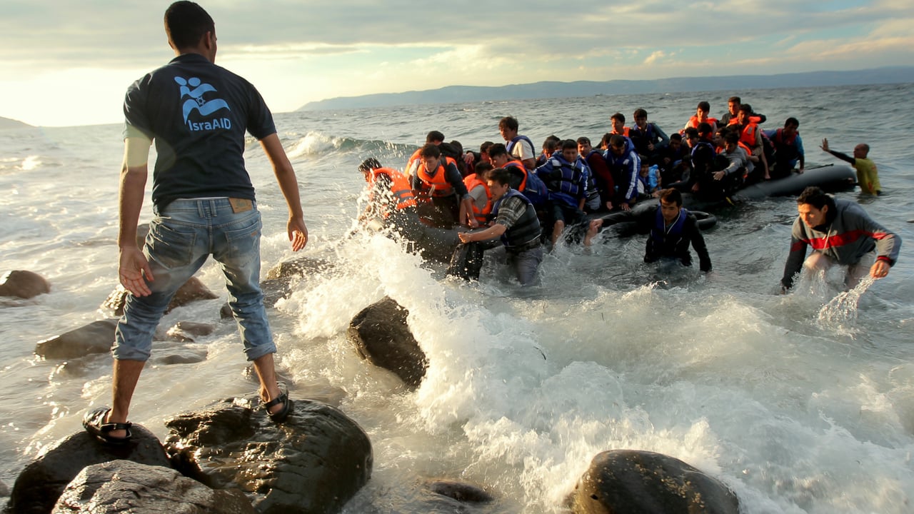 Η ΕΕ αρνείται να στείλει στην Ελλάδα υπαλλήλους για τους πρόσφυγες λόγω φόβου