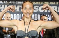 Η Ελληνίδα μποξέρ Κάλια Κουρούνη σε αγώνα με την πρωταθλήτρια Γερμανίδα Kühne