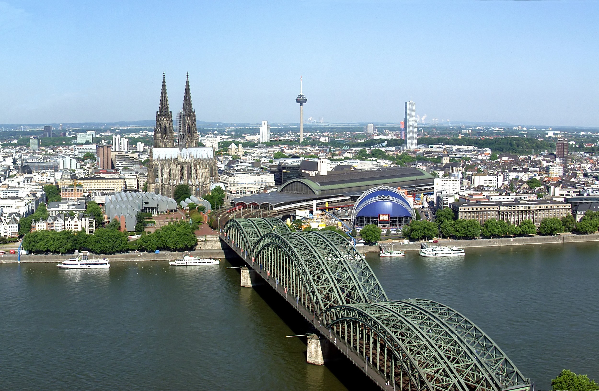 Köln: Αυξημένα μέτρα ασφαλείας για τον εορτασμό της Πρωτοχρονιάς 2017