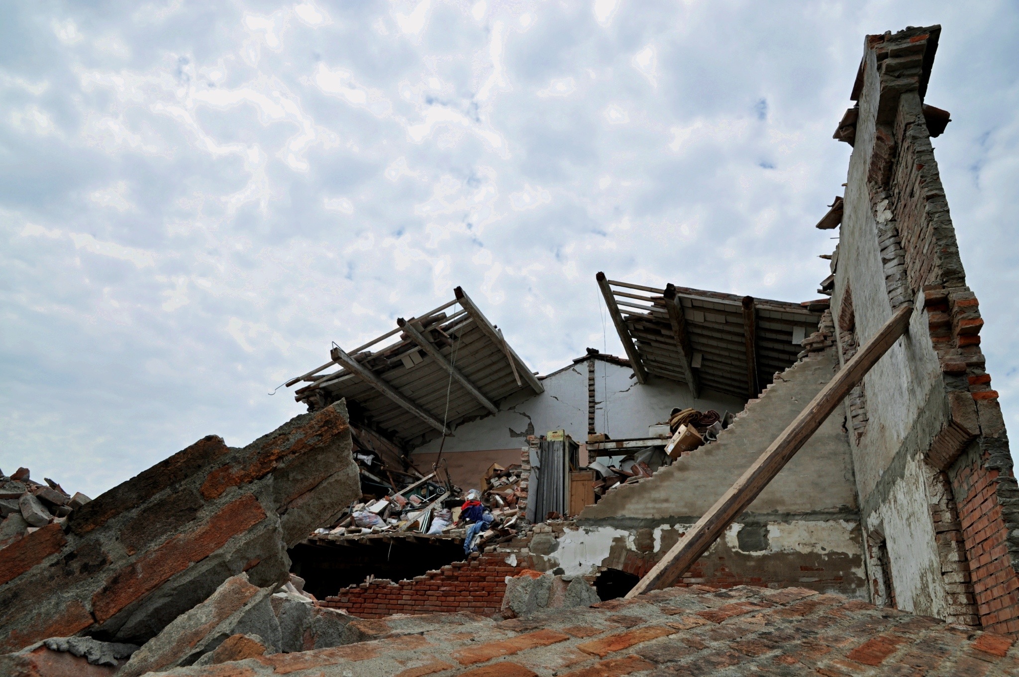 H Ελλάδα στέλνει ειδική ομάδα βοήθειας στην σεισμόπληκτη Ιταλία