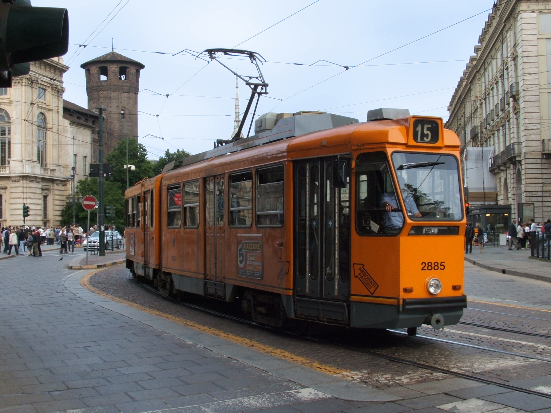 Köln: Εκτροχιασμός τραμ KVB στη στάση Barbarossaplatz