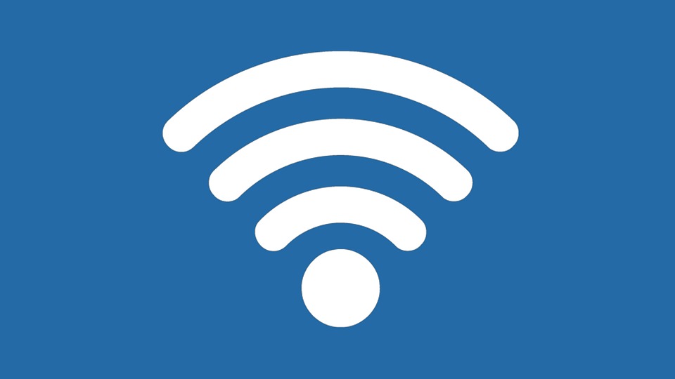 Πρακτικό! Blogger δημοσιεύει τους κωδικούς πρόσβασης Wi-Fi των αεροδρομίων σε όλο τον κόσμο