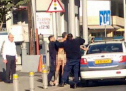 Λευκωσία: Άντρας κυκλοφορούσε γυμνός στο κέντρο της πόλης και δάγκωνε αστυνομικούς