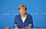 Γερμανία: Αντιδράσεις στην υποψηφιότητα Μέρκελ