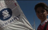Νεαρός Έλληνας ιστιοπλόος ταξιδεύει γύρω από τη Λέσβο για τους πρόσφυγες