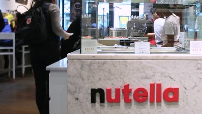 Άνοιξε η πρώτη καφετέρια Nutella! (vid)