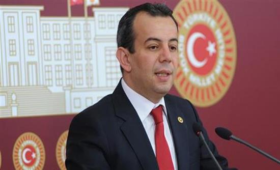 Tούρκος βουλευτής: Θα καρφώσω την τουρκική σημαία στα ελληνικά νησιά