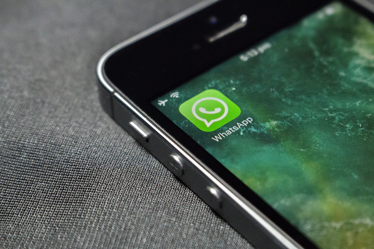 Σε ποια smartphones δεν θα λειτουργεί από το 2017 η εφαρμογή WhatsApp