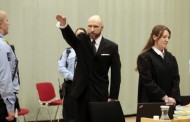 Νορβηγία: Ναζιστικός χαιρετισμός από τον Μπρέιβικ μέσα στο δικαστήριο