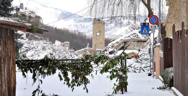 Τρεις ισχυροί σεισμοί χτύπησαν Ρώμη και κεντρική Ιταλία