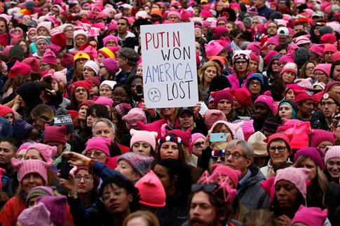 Γυναίκες από όλο τον κόσμο διαδήλωσαν κατά του Τραμπ