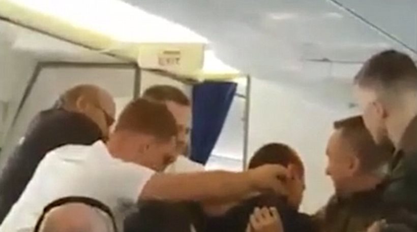 Χαμός σε πτήση της British Airways: Χρειάστηκαν δέκα επιβάτες για να κάνουν καλά έναν μεθυσμένο Ρώσο