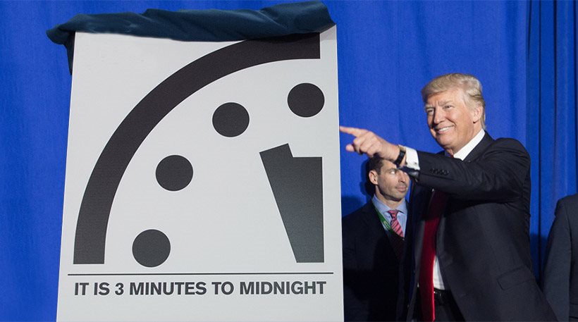 Ο Τραμπ έσπρωξε το «Ρολόι της Αποκάλυψης» ακόμα πιο κοντά στα... μεσάνυχτα