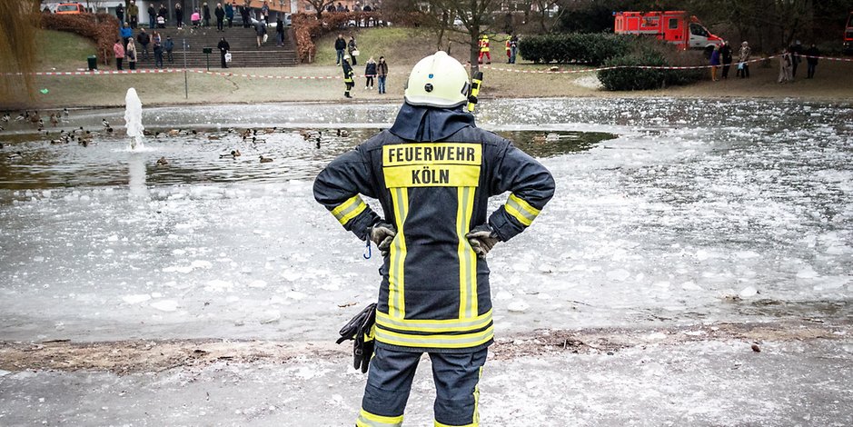 Köln: Έσπασε η παγωμένη επιφάνεια λίμνης - 10χρονο αγόρι έπεσε στο νερό