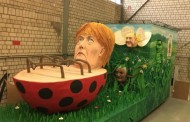 Καρναβάλι Κολωνίας: Η Μέρκελ «πασχαλίτσα», ο Σουλτς «πεταλούδα» και ο Τραμπ πολύ... άτακτος