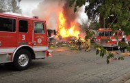 Αεροπλάνο συνετρίβη σε σπίτια στην Καλιφόρνια - Τουλάχιστον τέσσερις νεκροί