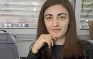 Γερμανία: Ελληνίδα νεομετανάστρια σπούδασε Θεολογία και ήρθε να βοηθάει τους πρόσφυγες