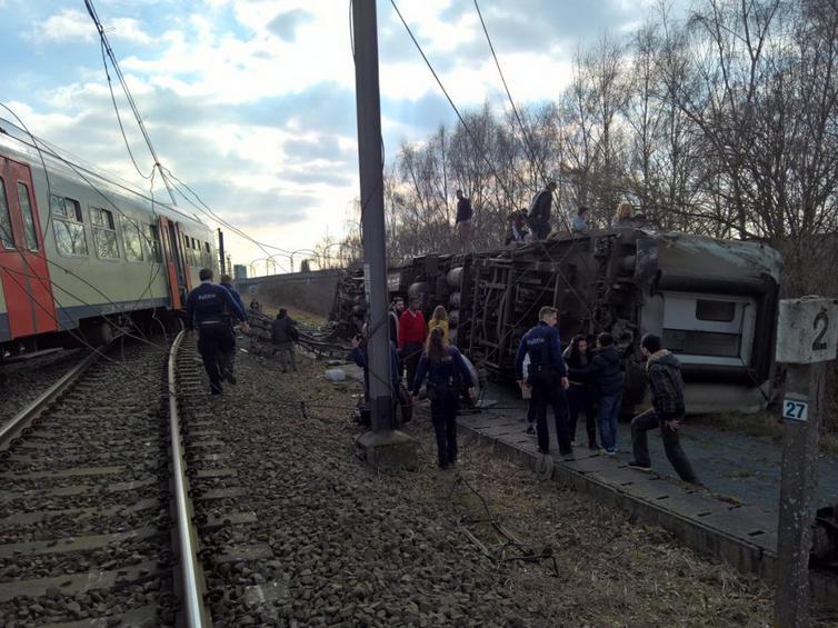 Βίντεο: Εκτροχιάστηκε τρένο στο Βέλγιο - Ένας νεκρός και 19 τραυματίες