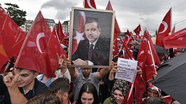 Γερμανία: 'Έσχατη λύση' η απαγόρευση εισόδου Τούρκων πολιτικών