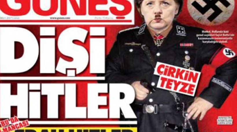 «Frau Hitler»: Τουρκική εφημερίδα «έντυσε» τη Μέρκελ με στολή των SS και μουστάκι!