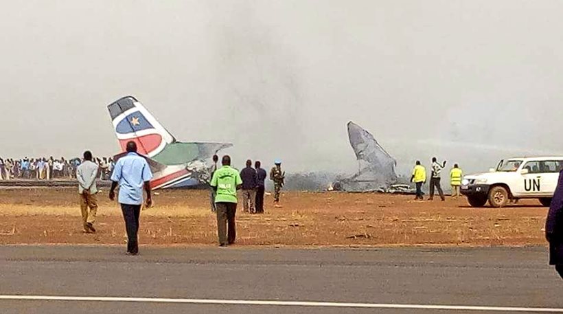Θρίλερ στο Νότιο Σουδάν: Αεροπλάνο με 44 επιβάτες συνετρίβη σε αεροδρόμιο