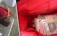 Γερμανία: Ελληνίδα βρήκε τσάντα με 15.000€ και την παρέδωσε!