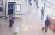 Βίντεο ντοκουμέντο: Η στιγμή της επίθεσης στο αεροδρόμιο Ορλί -Αρπαξε από τον λαιμό τη στρατιωτικό