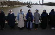 Λονδίνο: Μήνυμα κατά της τρομοκρατίας από μουσουλμάνες με μπούρκες