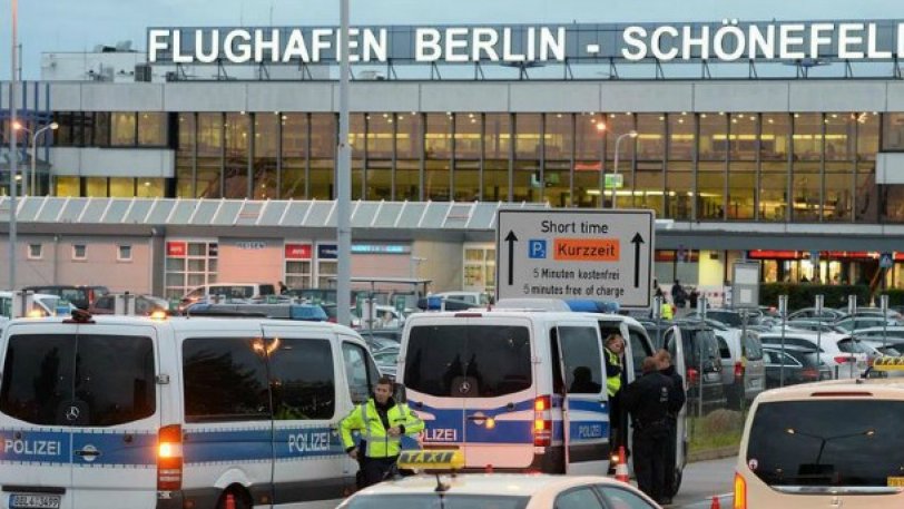 Βερολίνο: Πέρασαν το ρολόι Κρητικιάς για βόμβα!