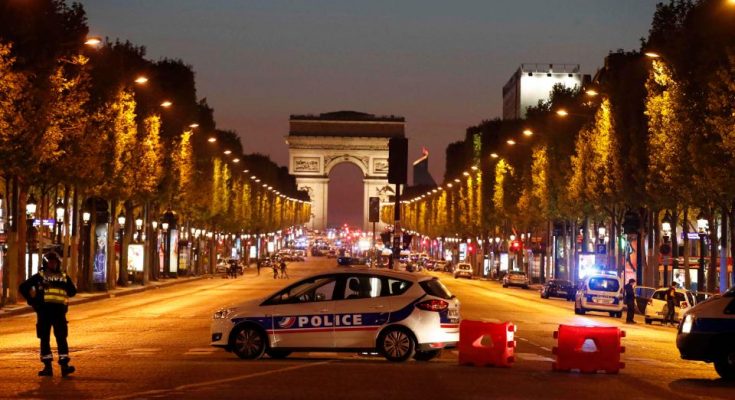 Σε συναγερμό η Γαλλία – «Γνωστός» στις αρχές ο δράστης της επίθεσης