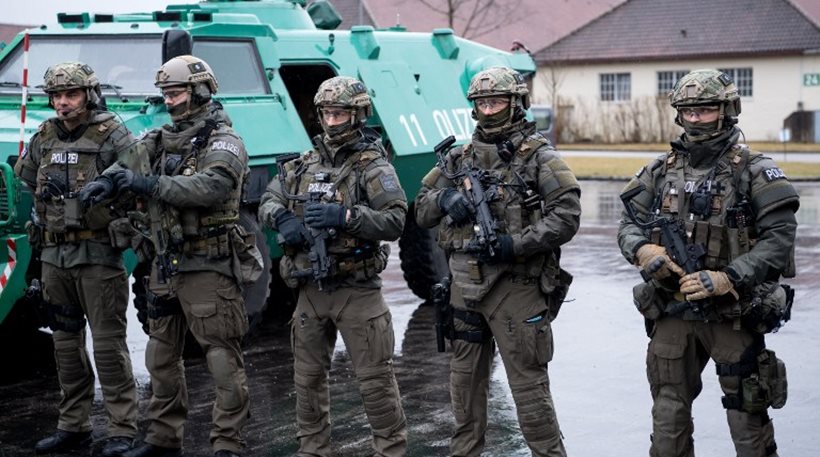 Γερμανία: Έφοδος της αστυνομίας σε ακροδεξιές οργανώσεις που ετοίμαζαν επιθέσεις