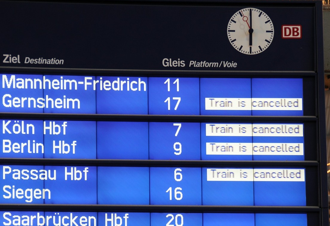 Γερμανία: Καθυστέρησε το τρένο με το οποίο θέλετε να ταξιδέψετε; Δικαιούστε επιστροφή χρημάτων