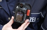 Düsseldorf: Ξεκίνησε η πιλοτική εφαρμογή των Bodycams. Πού στοχεύει η χρήση τους;