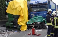Γερμανία: Τραγωδία στην άσφαλτο με δύο νεκρούς – Φορτηγό συγκρούστηκε με αυτοκίνητα